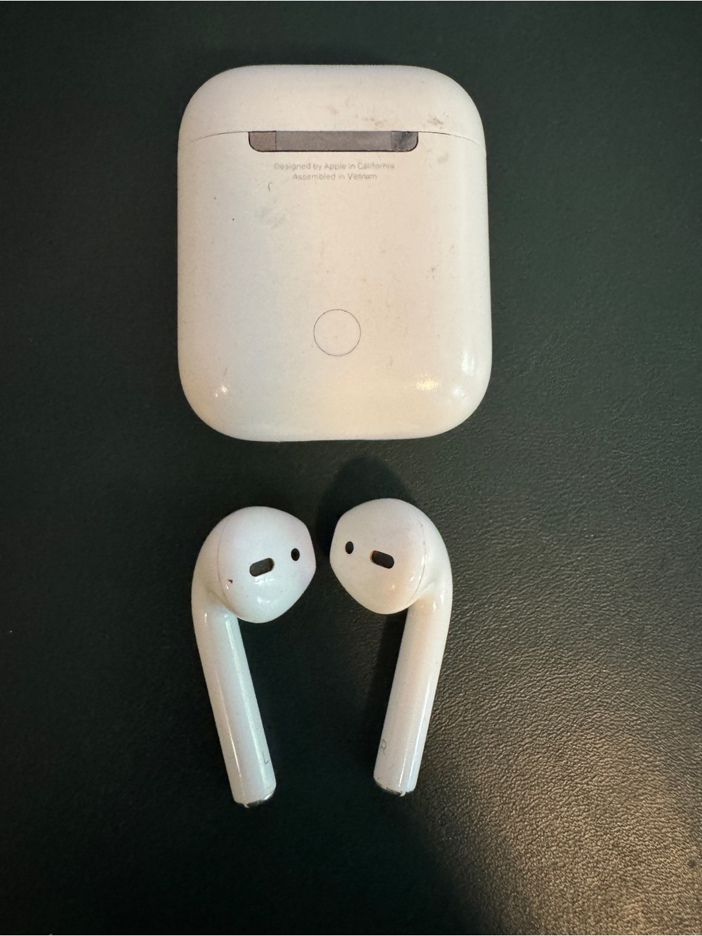 Apple generation 1 AirPods